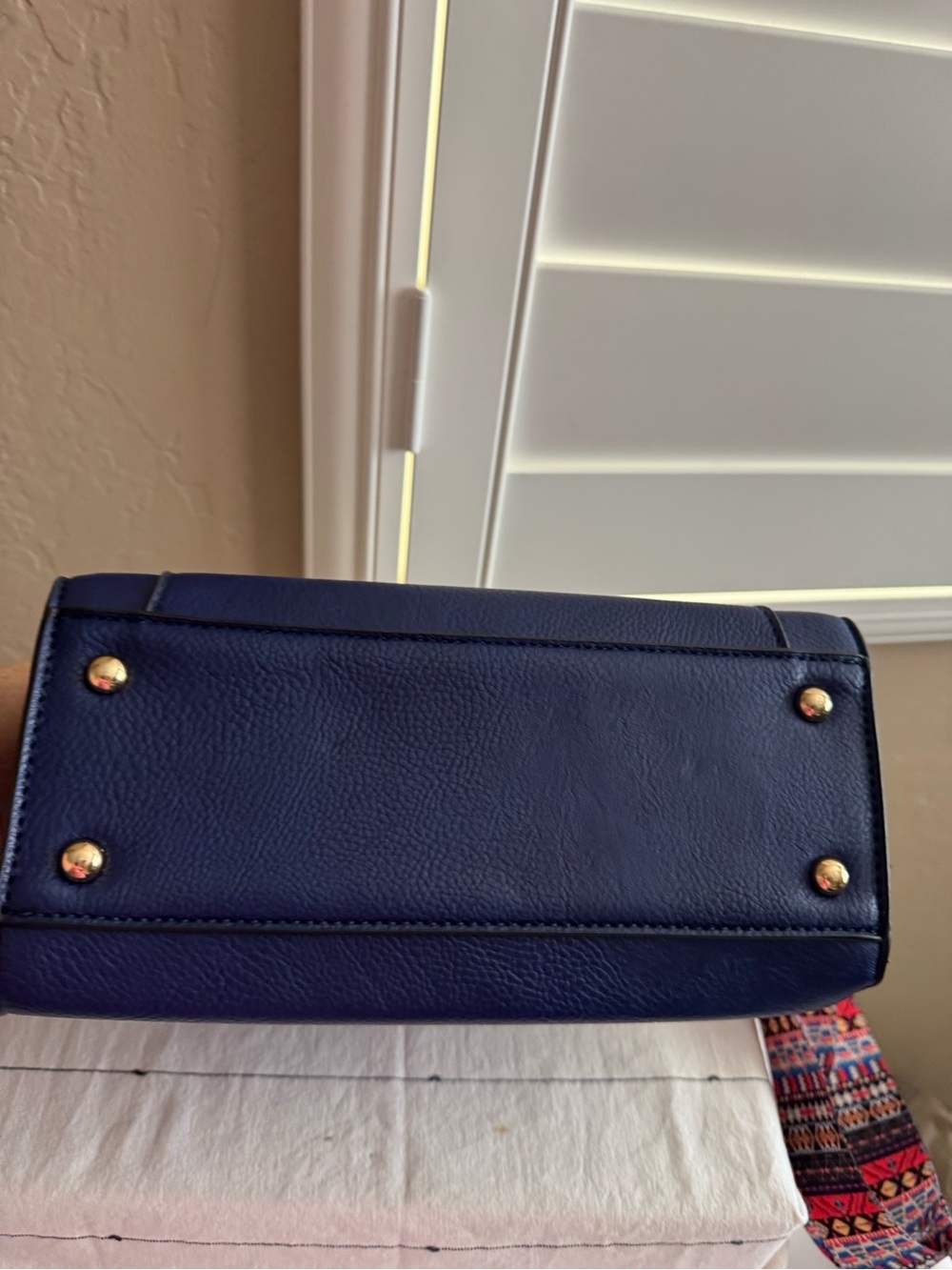 Crossbody Bag with Colorful Strap - Picture 4 of 6